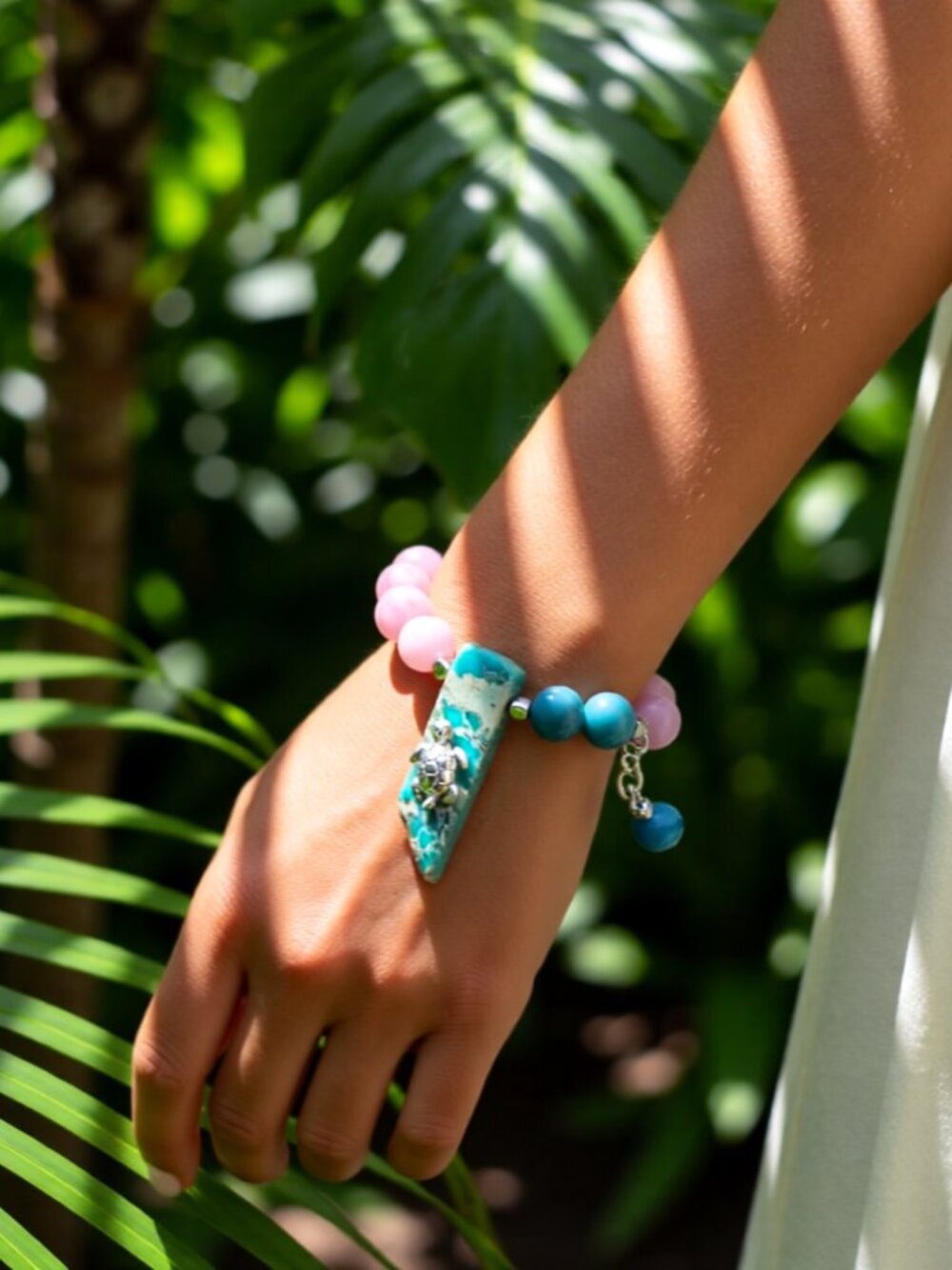 Vacation Ready! Beachy Sea Turtle Adjustable Bracelet - Colorful Jasper & Agate - Picture 4 of 10